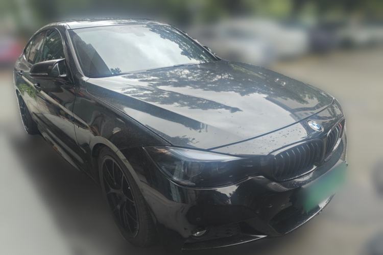 Used BMW 3 Series GT 2020 330i M Sport Night Edition Front Right 45 Deg