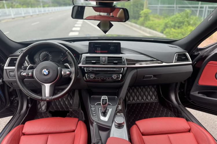 Used BMW 3 Series GT 2020 330i M Sport Night Edition Interior 1
