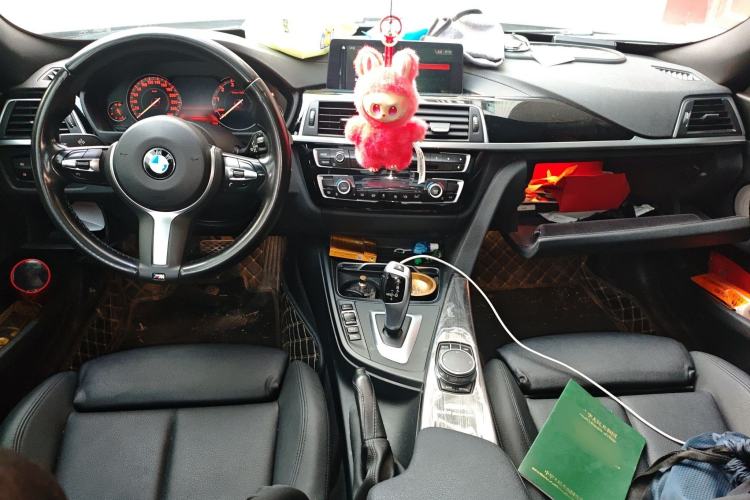 Used BMW 3 Series GT 2020 320i M Sport Package Interior 2