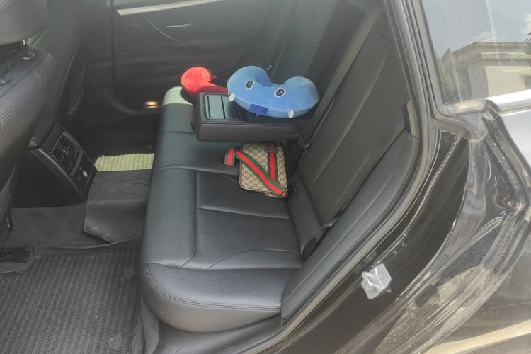 Used BMW 3 Series GT 2020 320i M Sport Package Left Rear Seat