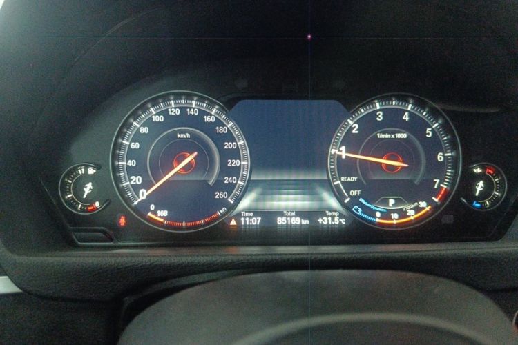 Used BMW 3 Series GT 2020 330i M Sport Night Edition Odometer Close Up
