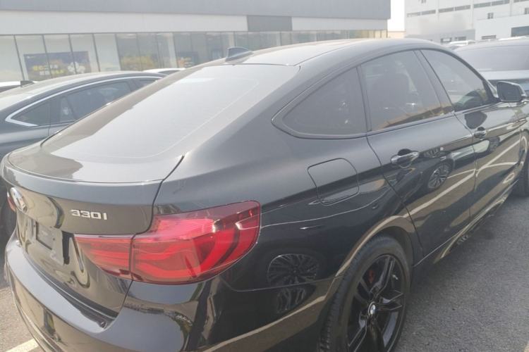 Used BMW 3 Series GT 2020 320i M Sport Night Edition Rear Right 45 Deg