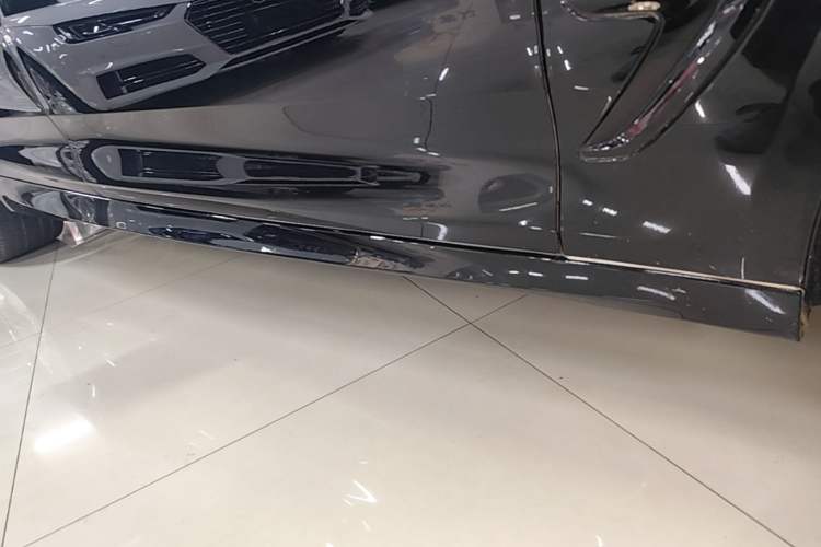 Used BMW 3 Series GT 2020 320i M Sport Package Right Side Sill