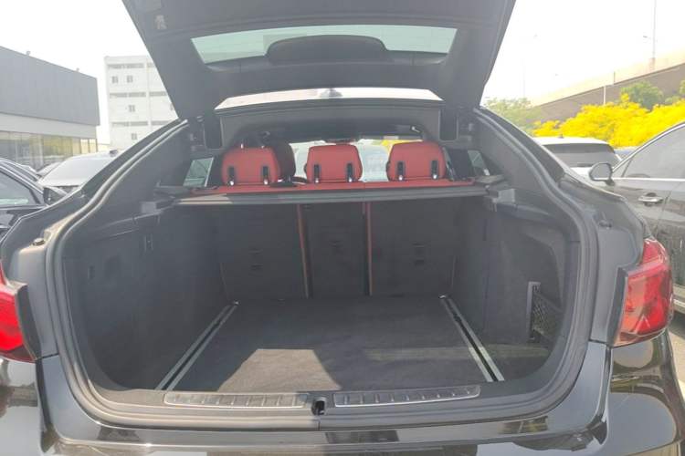 Used BMW 3 Series GT 2020 320i M Sport Night Edition Trunk
