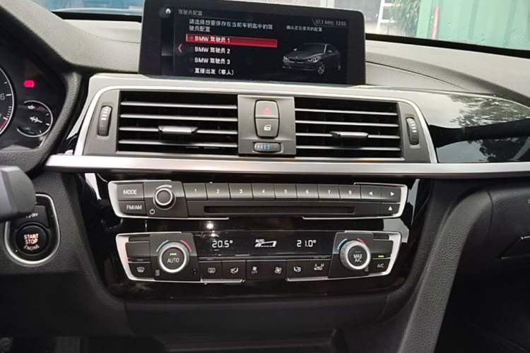 Used BMW 3 Series GT 2020 320i M Sport Night Edition Audio And AC Panel