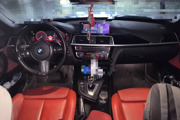 Used BMW 3 Series GT 2020 320i M Sport Night Edition Center Console