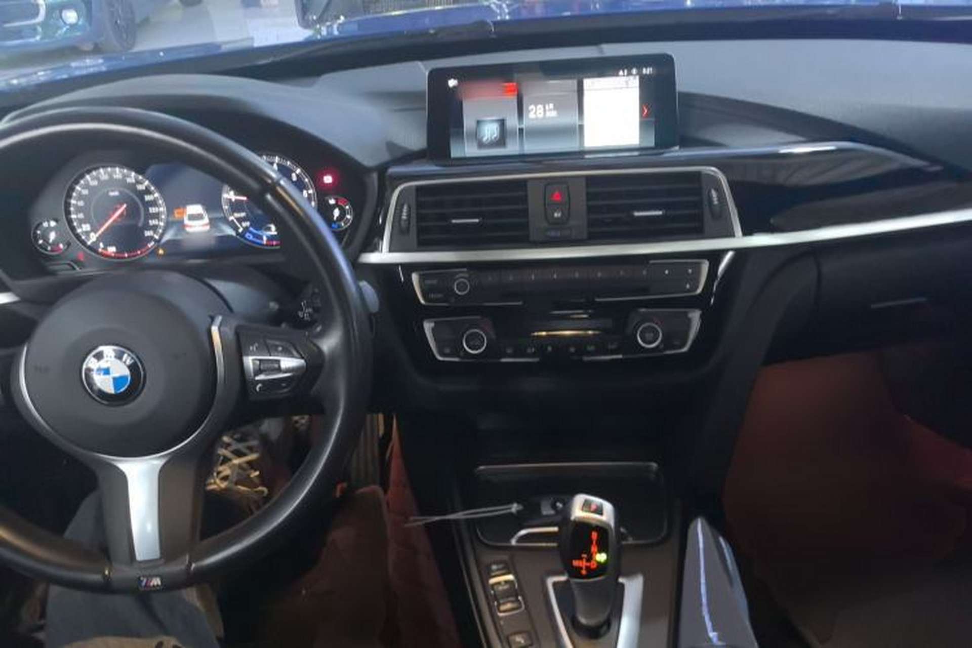 Used BMW 3 Series GT 2020 320i M Sport Package Center Console