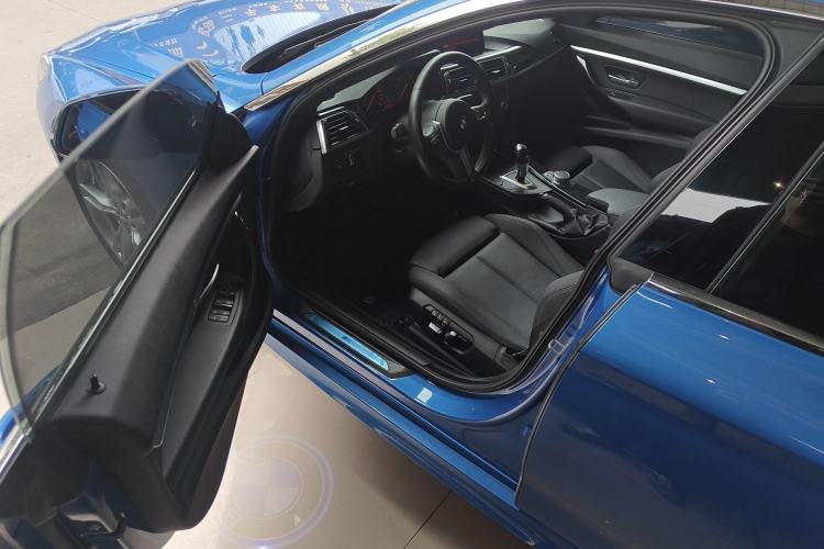 Used BMW 3 Series GT 2020 320i M Sport Package Driver Seat