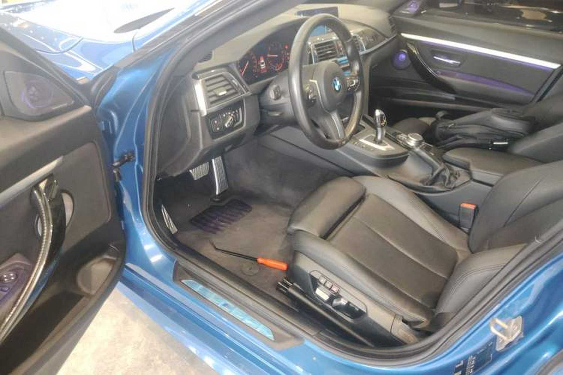 Used BMW 3 Series GT 2020 320i M Sport Package Driver Seat