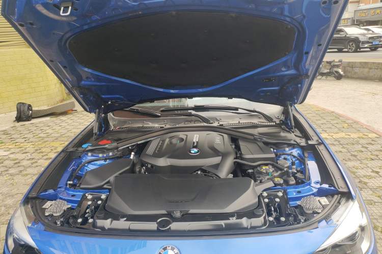 Used BMW 3 Series GT 2020 320i M Sport Night Edition Engine Bay
