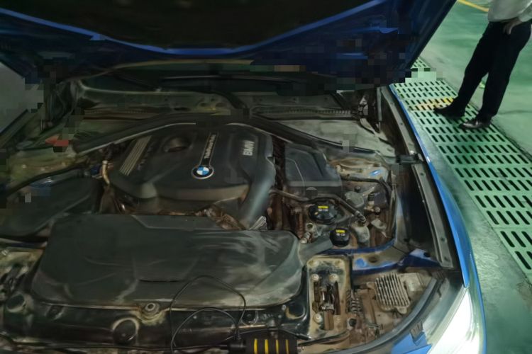 Used BMW 3 Series GT 2020 320i M Sport Package Engine Bay Left