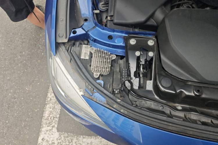 Used BMW 3 Series GT 2020 320i M Sport Package Engine Bay Right