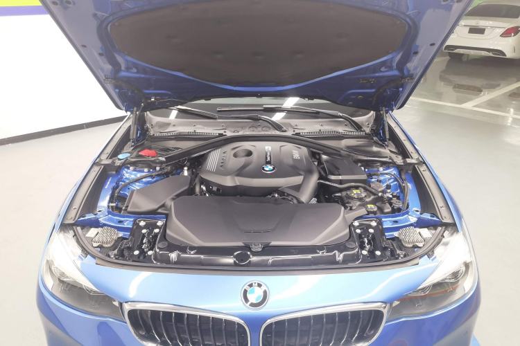 Used BMW 3 Series GT 2020 320i M Sport Package Engine Bay