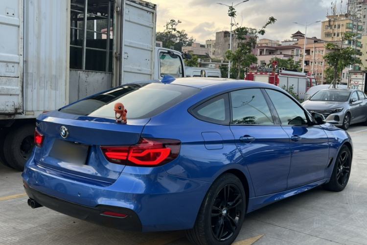 Used BMW 3 Series GT 2020 320i M Sport Night Edition Exterior 1