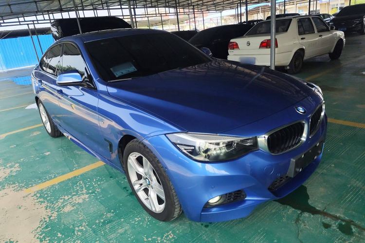 Used BMW 3 Series GT 2020 320i M Sport Package Front Right 45 Deg
