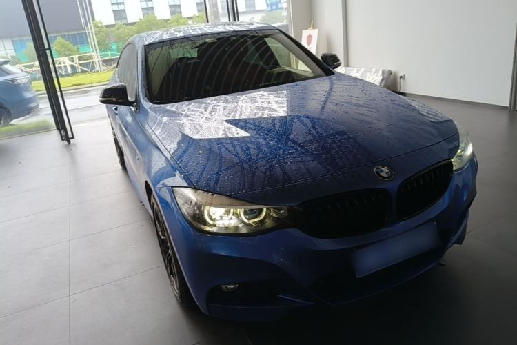 Used BMW 3 Series GT 2020 320i M Sport Night Edition Front Right 45 Deg