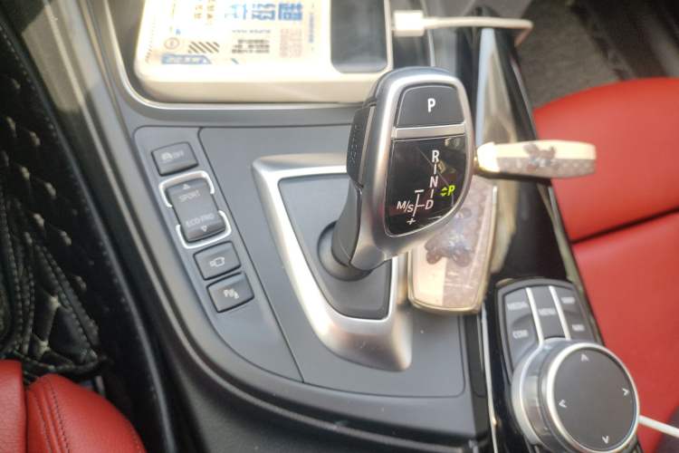 Used BMW 3 Series GT 2020 320i M Sport Night Edition Gear Lever