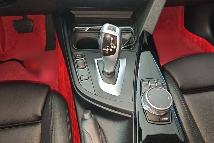 Used BMW 3 Series GT 2020 320i M Sport Package Gear Lever