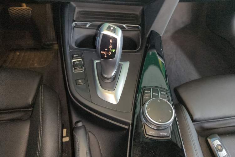 Used BMW 3 Series GT 2020 320i M Sport Package Gear Lever