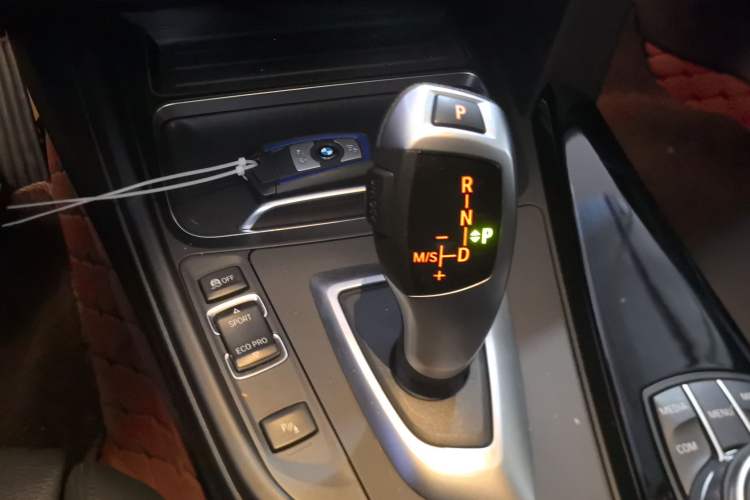 Used BMW 3 Series GT 2020 320i M Sport Package Gear Lever