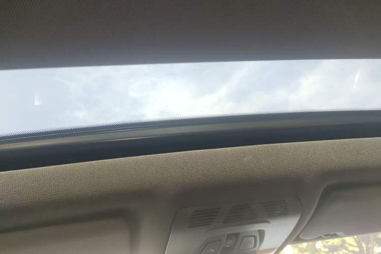 Used BMW 3 Series GT 2020 320i M Sport Night Edition Headliner