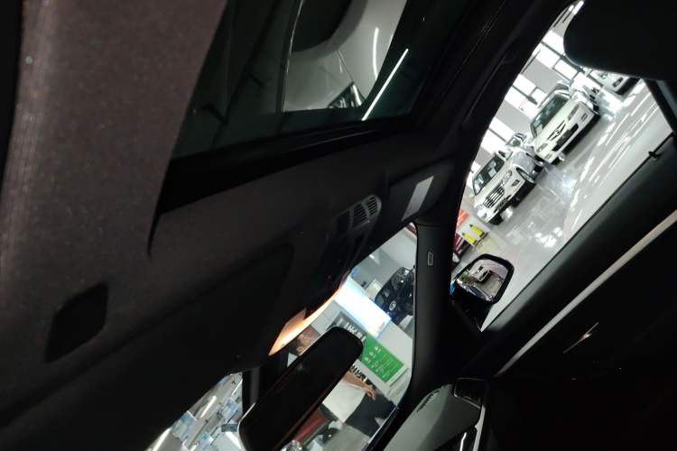 Used BMW 3 Series GT 2020 320i M Sport Package Headliner