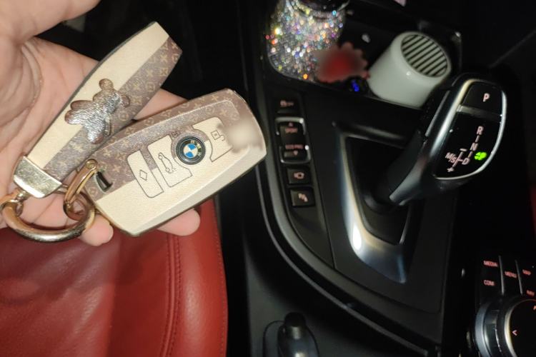 Used BMW 3 Series GT 2020 320i M Sport Night Edition Interior 1