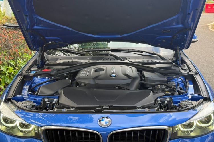 Used BMW 3 Series GT 2020 320i M Sport Package Interior 10