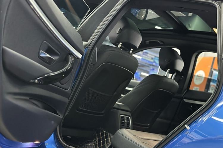Used BMW 3 Series GT 2020 320i M Sport Package Interior 10