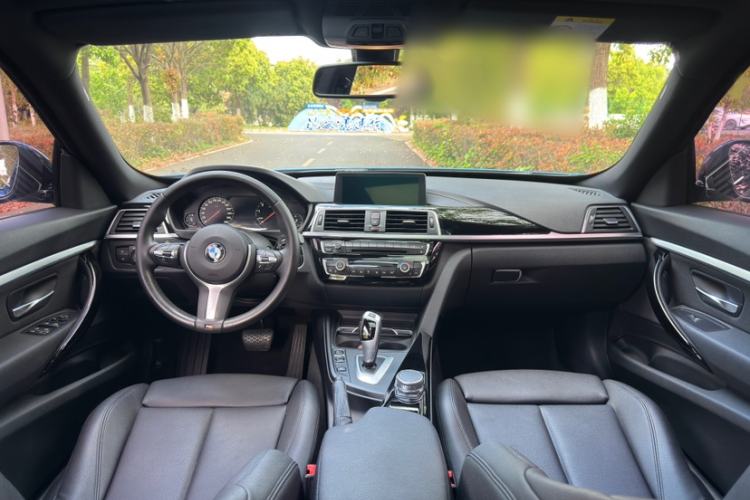 Used BMW 3 Series GT 2020 320i M Sport Package Interior 11