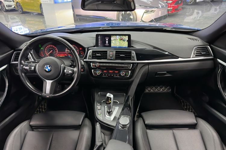 Used BMW 3 Series GT 2020 320i M Sport Package Interior 11