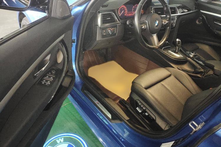 Used BMW 3 Series GT 2020 320i M Sport Package Interior 2