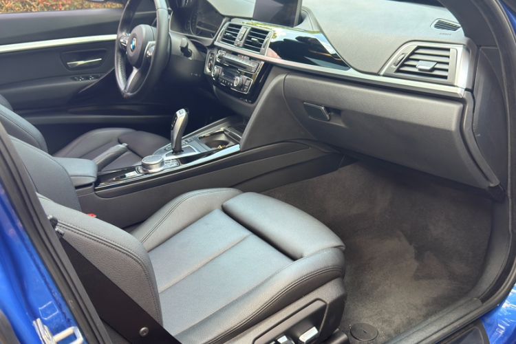 Used BMW 3 Series GT 2020 320i M Sport Package Interior 5