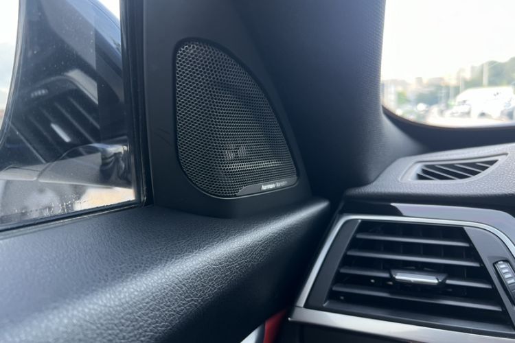 Used BMW 3 Series GT 2020 320i M Sport Night Edition Interior 6