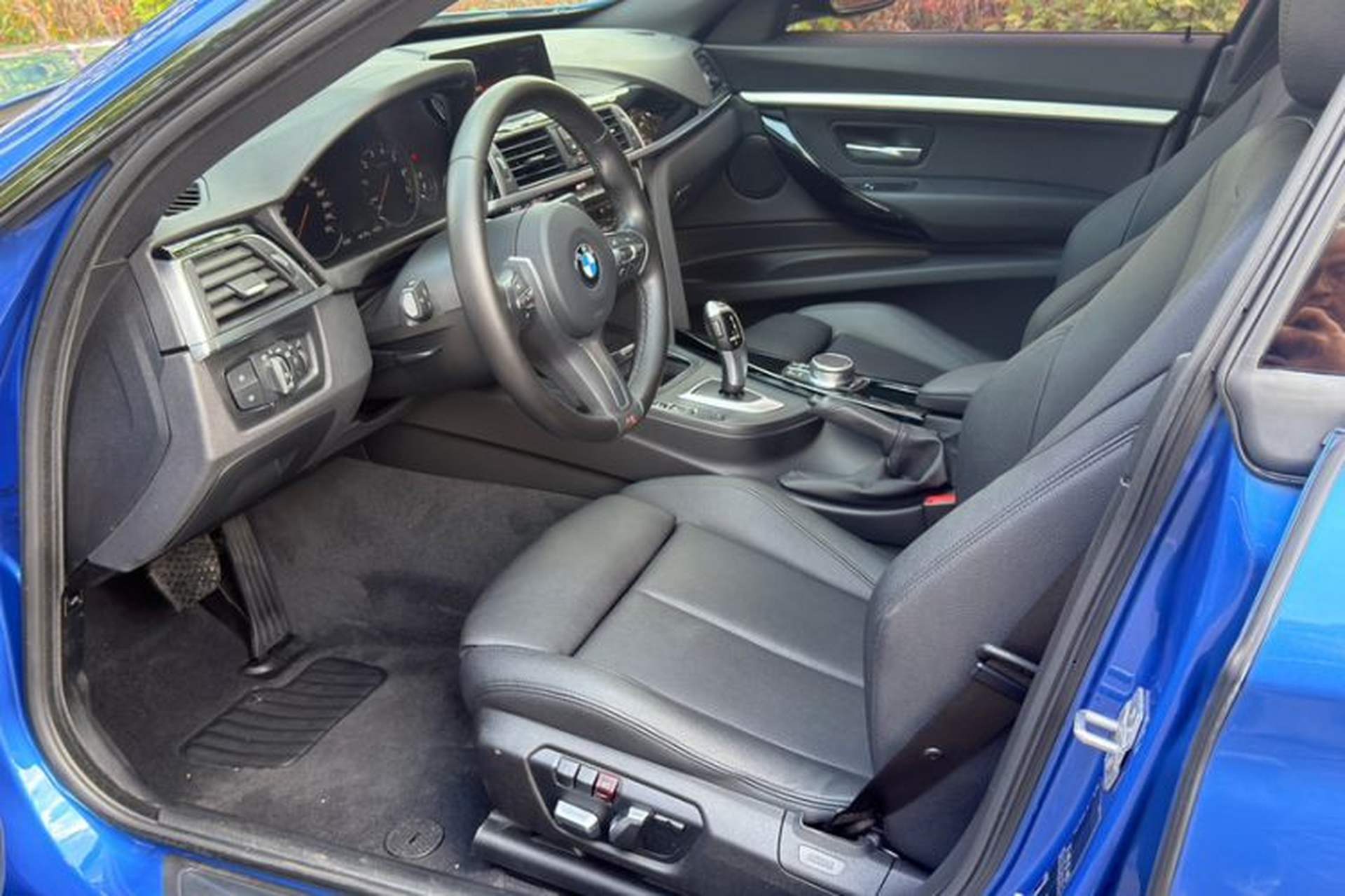 Used BMW 3 Series GT 2020 320i M Sport Package Interior 9