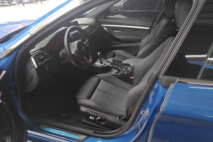 Used BMW 3 Series GT 2020 320i M Sport Package Left Front Seat