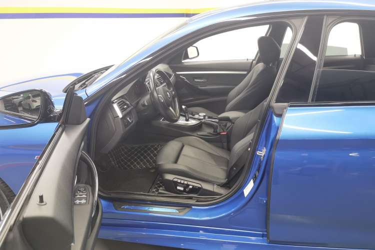 Used BMW 3 Series GT 2020 320i M Sport Package Left Front Seat