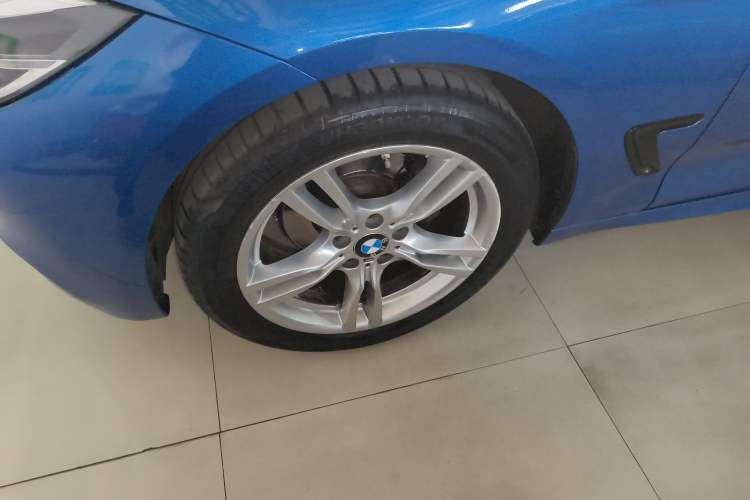Used BMW 3 Series GT 2020 320i M Sport Package Left Front Wheel Hub