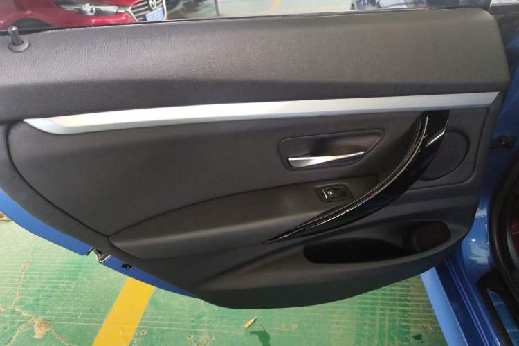 Used BMW 3 Series GT 2020 320i M Sport Package Left Rear Door Interior