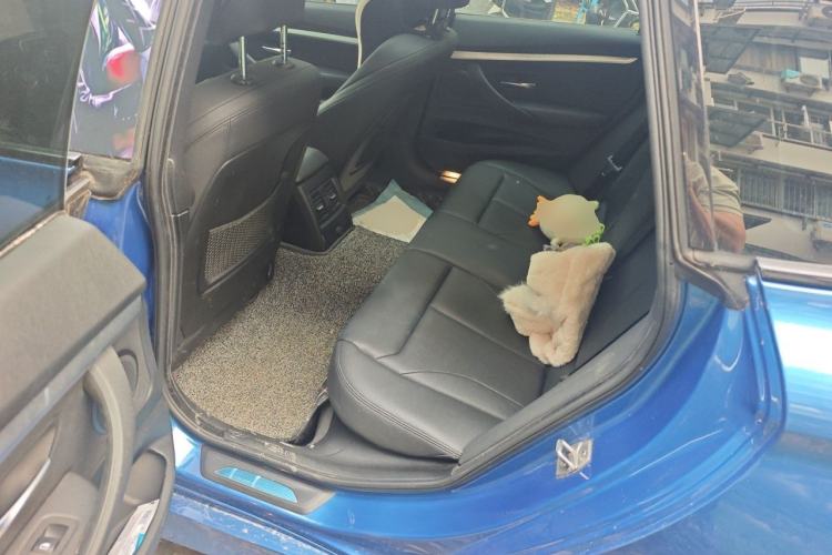 Used BMW 3 Series GT 2020 320i M Sport Package Left Rear Seat