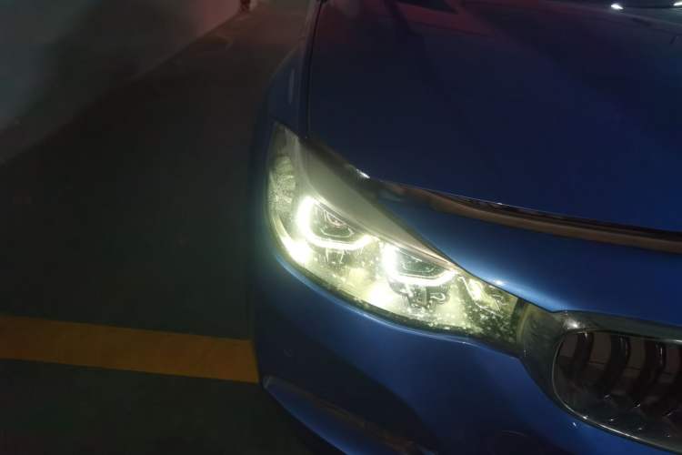 Used BMW 3 Series GT 2020 320i M Sport Package Right Front Headlight