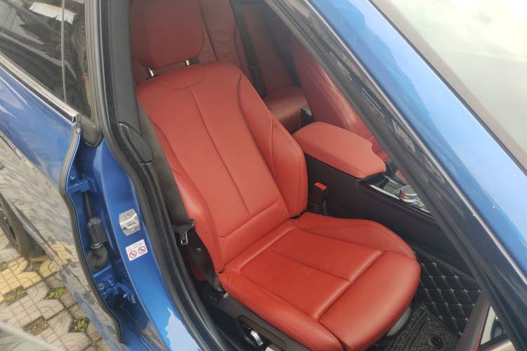 Used BMW 3 Series GT 2020 320i M Sport Night Edition Right Front Seat