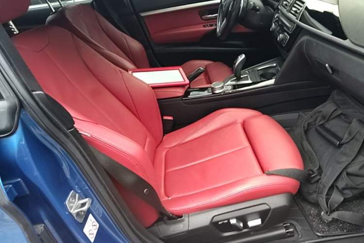 Used BMW 3 Series GT 2020 320i M Sport Night Edition Right Front Seat