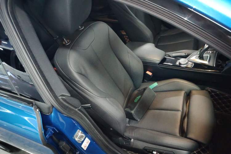 Used BMW 3 Series GT 2020 320i M Sport Package Right Front Seat