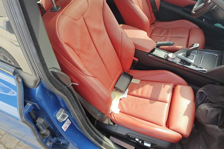 Used BMW 3 Series GT 2020 320i M Sport Night Edition Right Front Seat