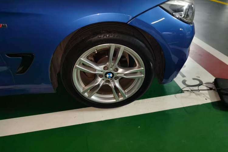 Used BMW 3 Series GT 2020 320i M Sport Package Right Front Wheel Hub