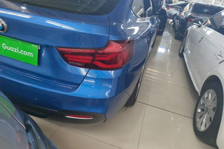 Used BMW 3 Series GT 2020 320i M Sport Package Right Rear Taillight