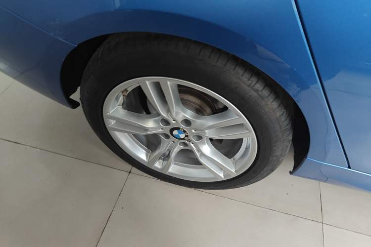 Used BMW 3 Series GT 2020 320i M Sport Package Right Rear Wheel Hub