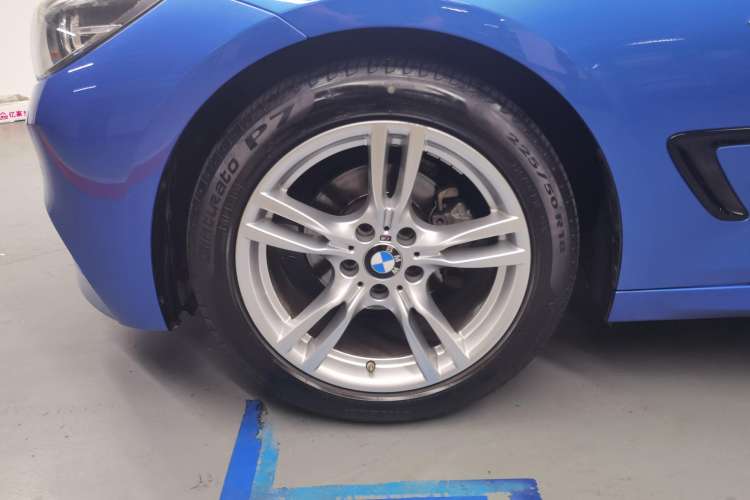 Used BMW 3 Series GT 2020 320i M Sport Package Right Rear Wheel Hub
