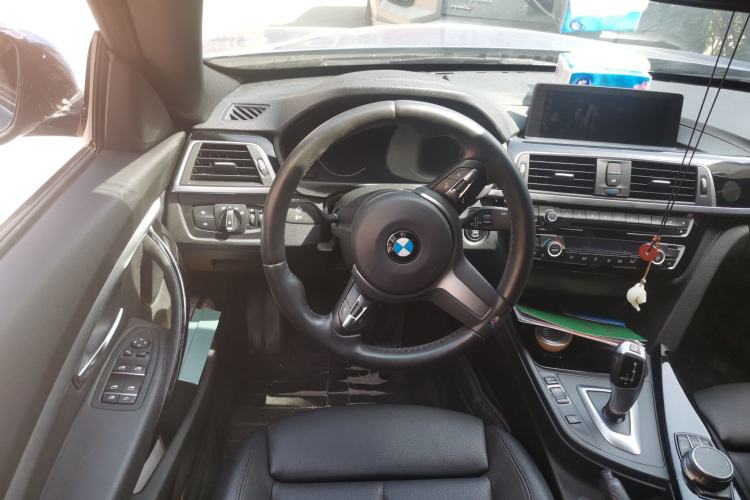 Used BMW 3 Series GT 2020 320i M Sport Package Steering Wheel